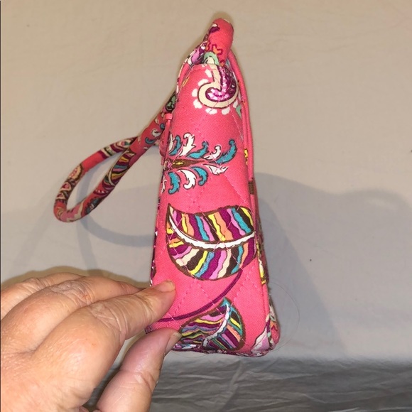 Vera Bradley “Knot Just a Clutch”, EUC RETIRED - Picture 4 of 11